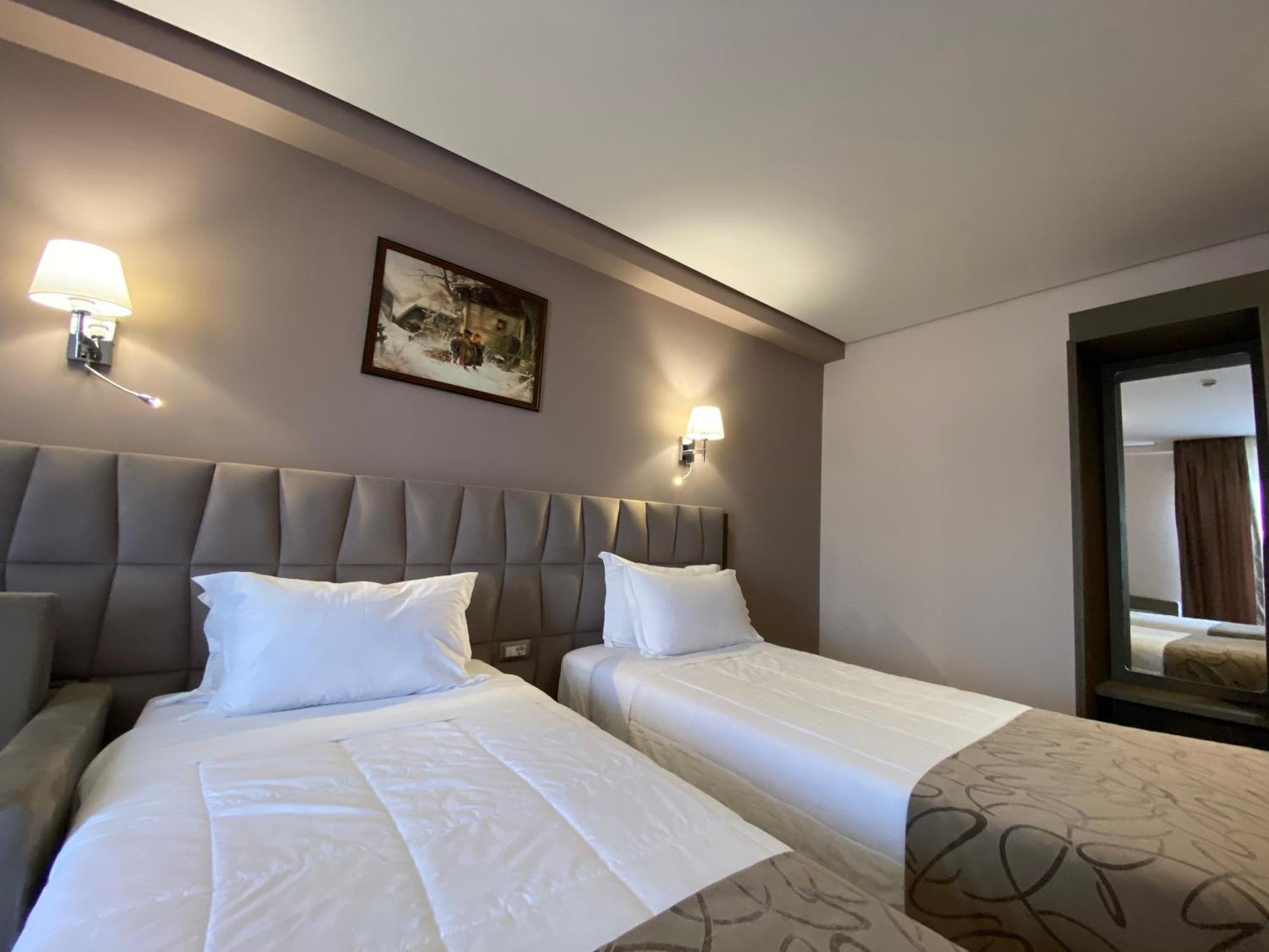 Doanesia Premium & Hotel 4*